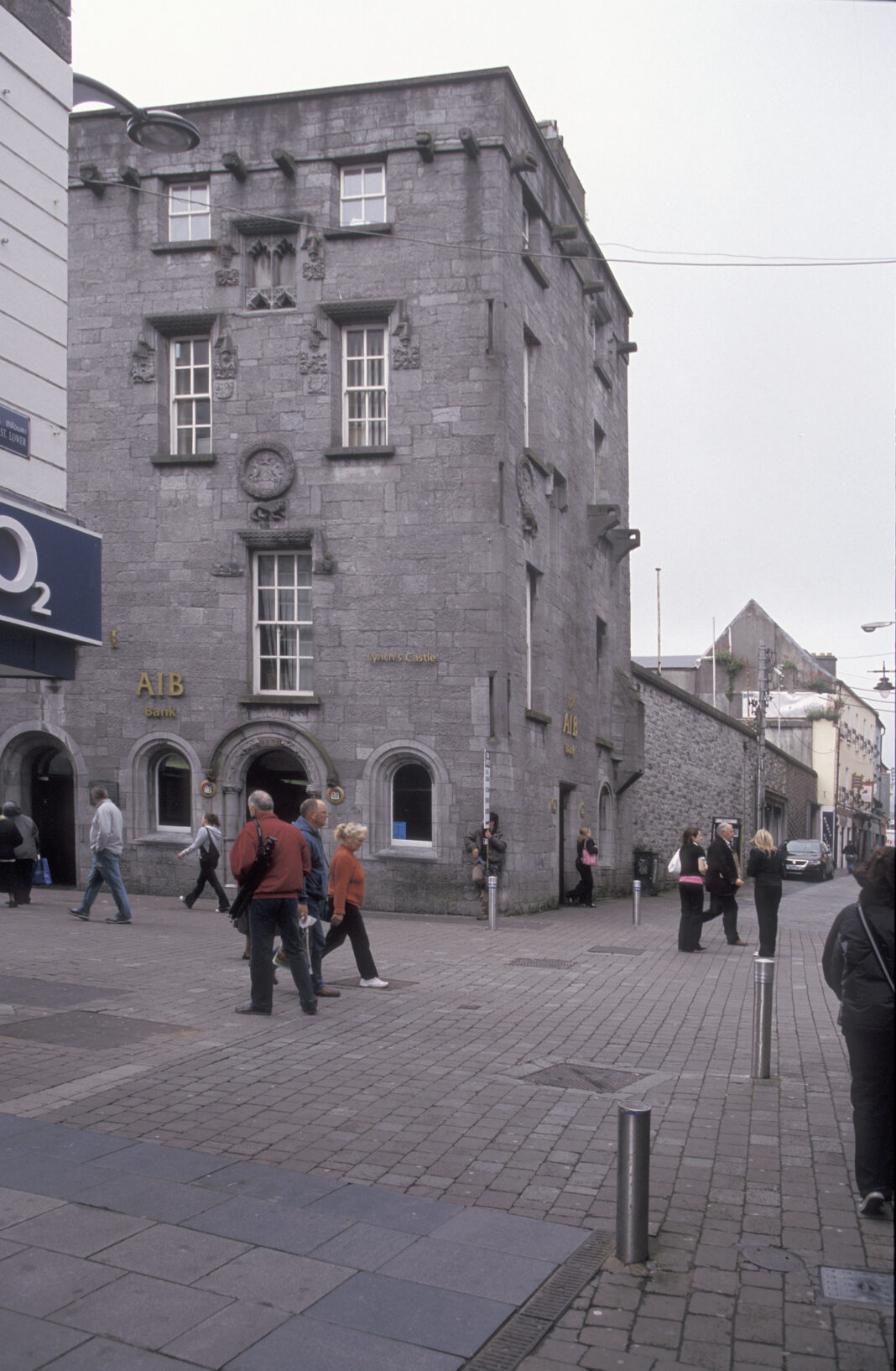 The medieval façade of Lynch's Castle on Shop Street