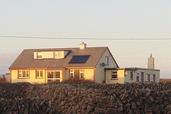 Creig Mór B&B, Inis Meáin: Traditional Island Bed & Breakfast Creig Mór B&B on Inis Meáin